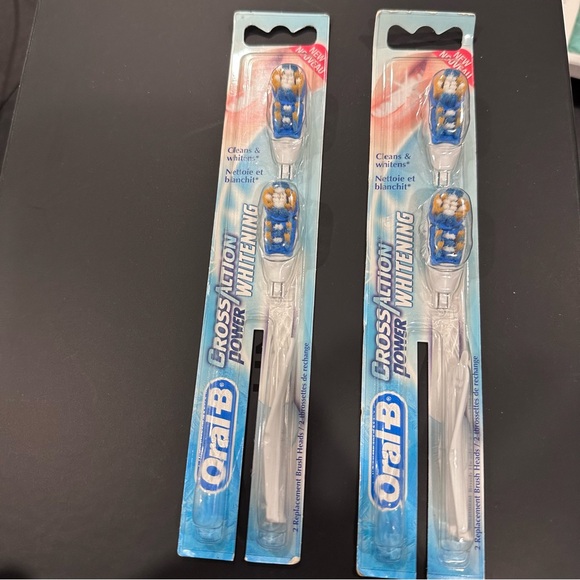 Oral B Cross Action Power Whitening Brush heads - Picture 1 of 5